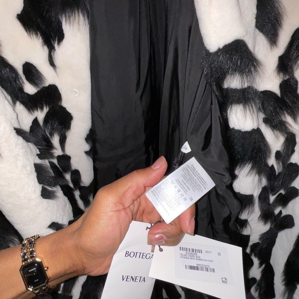 2025 Bottega Veneta Dalmation Shearling Coat - NY Residence 1of1 (New With Tags) - Picture 10 of 13